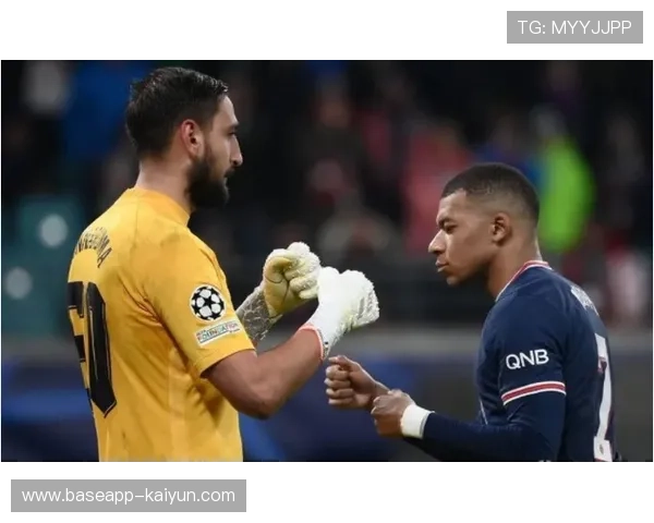 “多纳鲁马离队背后,巴黎门将年轻化战略的成败得失”