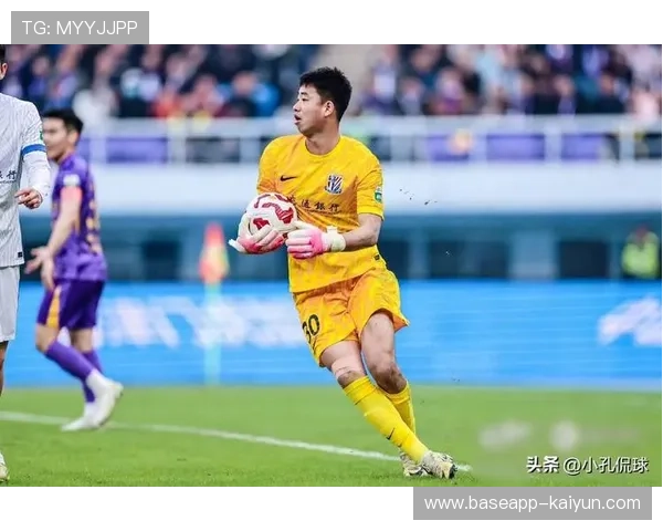 上海申花连续两年获亚军，赛季表现稳定仍存提升空间